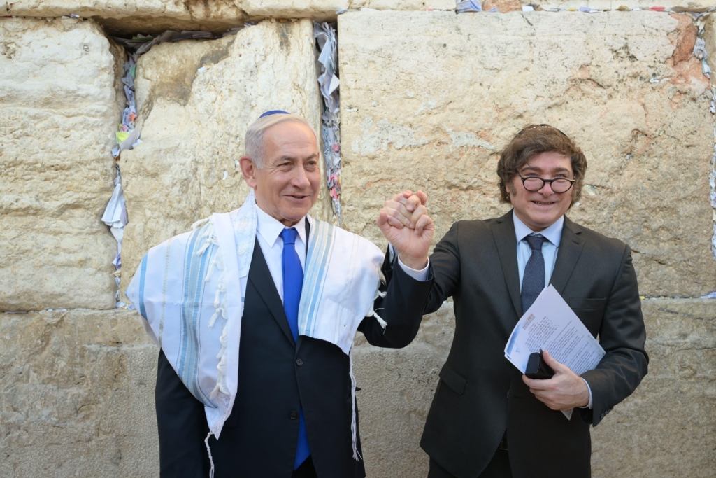 Legătura biblică dintre atacului Israelului asupra Iranului și gestul simbolic al lui Netanyahu la Zidul Plângerii