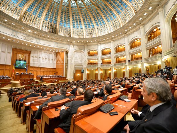 Legea privind Statutul magistraţilor a trecut de Senat