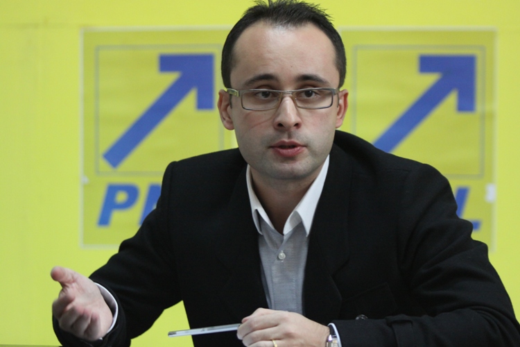 Liberalul Cristian Buşoi a anunţat că vrea să fie PRIMARUL CAPITALEI