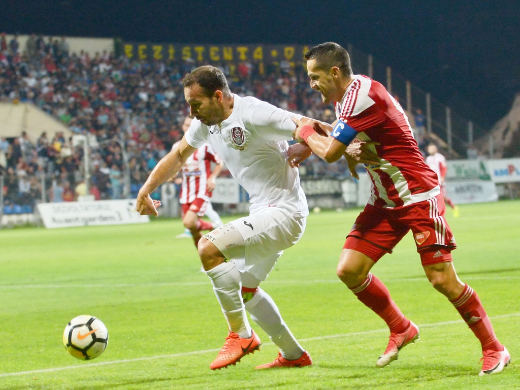 Liga 1: CFR Cluj redevine lidera in campionat, dupa un penalti primit in minutul 89