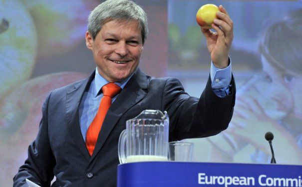Lipă și Cioloș au abandonat tinerii din Romania
