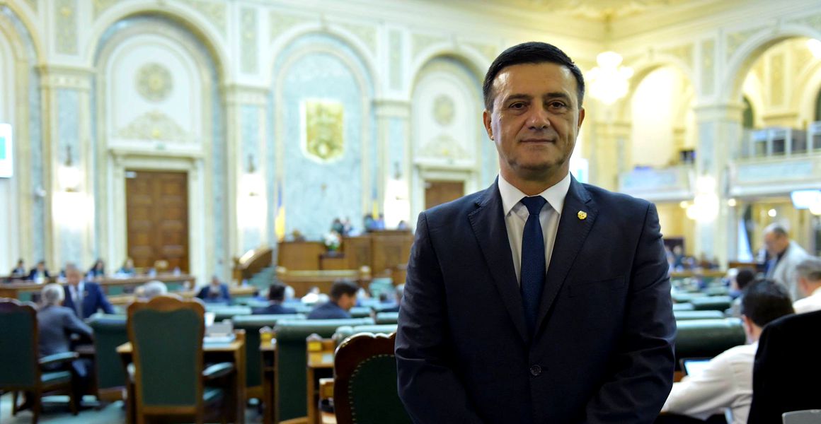 Senatorii PNL au tradat si au votat alături de cei de la PSD și UDMR pentru 