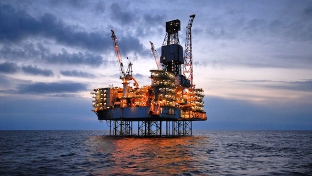 Lukoil începe forarea după gaze în apele românești din Marea Neagră