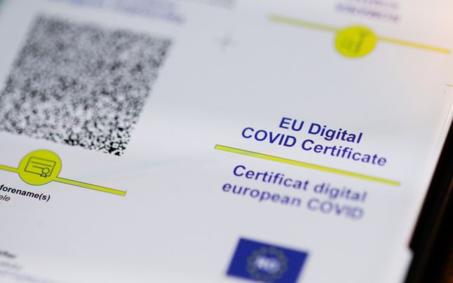 Lumea se întreabă: Cât este valabil Certificatul Covid-19 şi ce modificări i s-ar mai putea aduce?