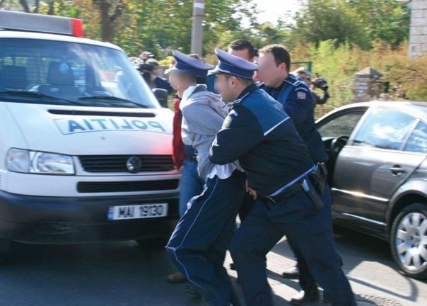 Mai multi politisti au fost batuti chiar in sectia Politiei