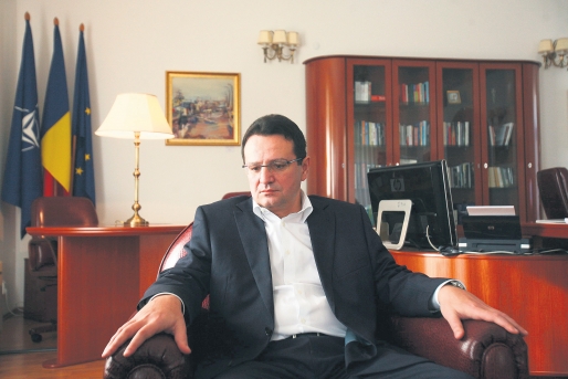 Maior: Sperăm să existe anul viitor o vizită la nivel înalt a noului preşedinte SUA în România