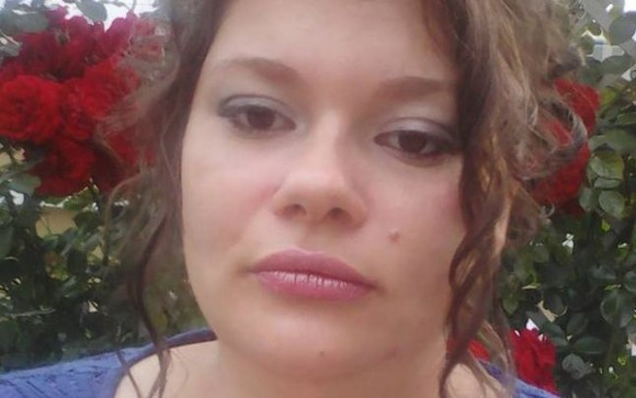 Mama care şi-a aruncat copilul la gunoi a fost arestată
