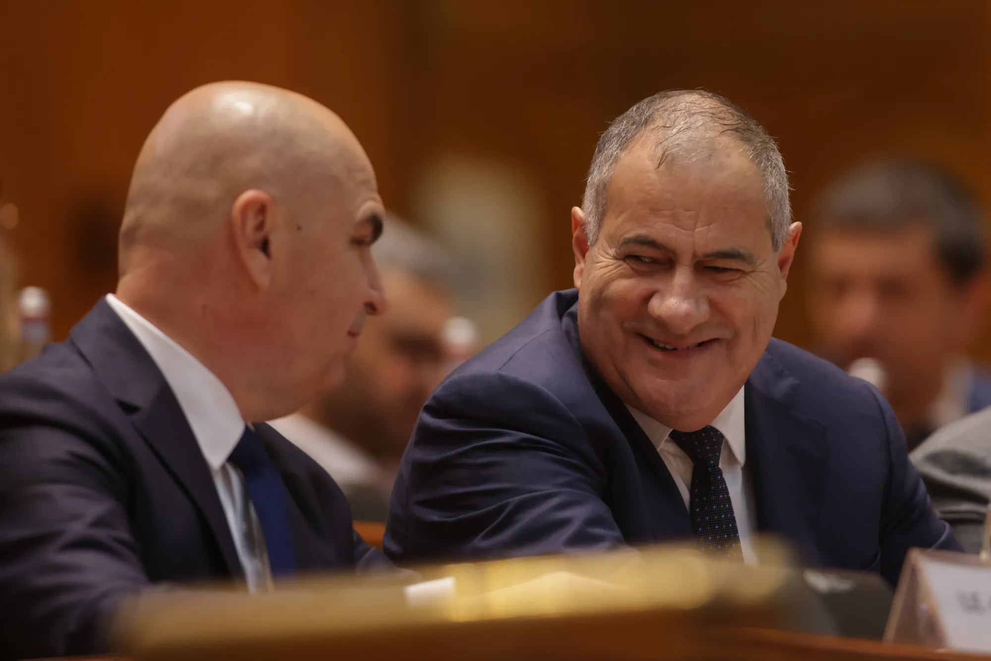 Manevra PSD de a rămâne la butoane în Guvern: Secretarii de stat își vor da demisia „odată cu moțiunea de cenzură"