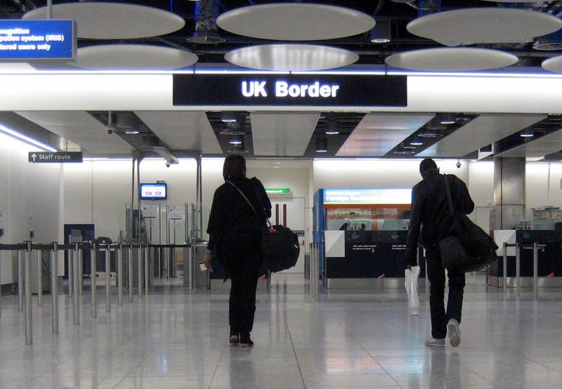 Marea Britanie: Guvernul dezvăluie noul sistem de imigraţie post-Brexit