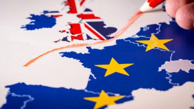 Marea Britanie trebuie să plătească 43 de miliarde de euro dacă iese din UE