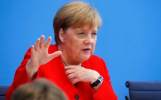 Merkel denunţă 