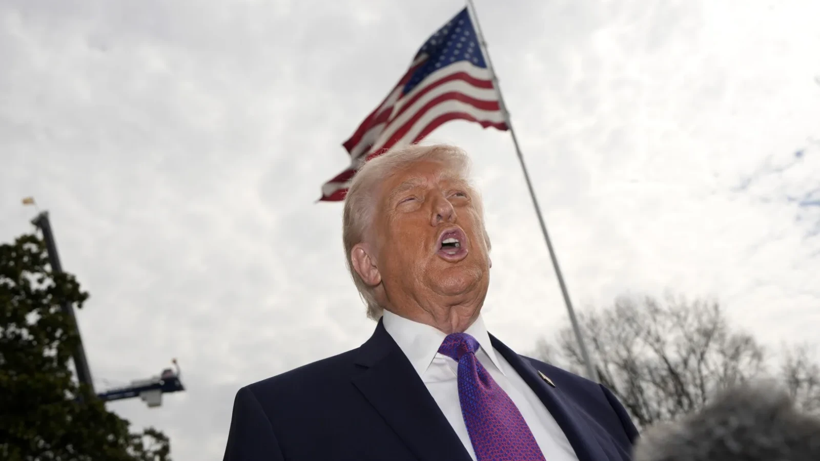 Mesaj de Înviere - Donald Trump anunță că merge cu Dumnezeu înainte dar că va dezlănțui Iadul: "Slavă Domnului!"