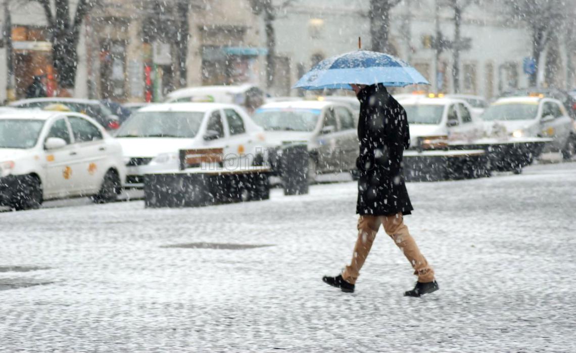 METEO 10 decembrie. Temperaturi scăzute, ploi și lapoviță