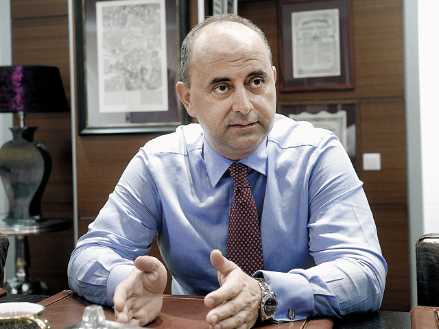 Miliardarul Gabriel Comănescu a rămas fără licenţă de turism