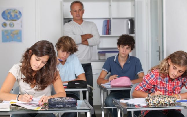 Ministerul Educatiei: Cultele baptist şi penticostal vor fi predate în şcoli la ora de religie