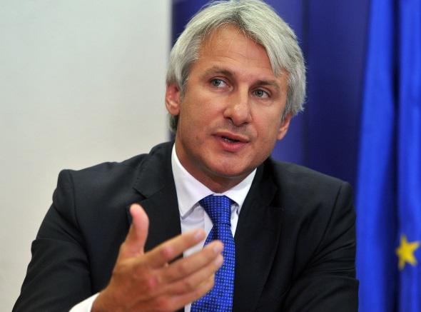 Ministrul Eugen Teodorovici a blocat, din nou, voucherelor de vacanţă