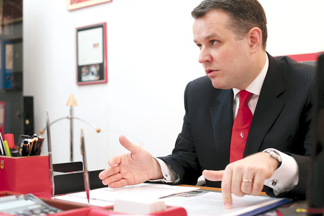 Ministrul Ferrari, Ion Bazac, acuzat de o țeapă de milioane de euro
