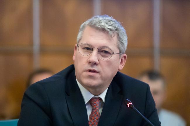 Ministrul Justiţiei, mesaj către procurori: Urmăriţi banii din infracţiuni, nu doar infractorii