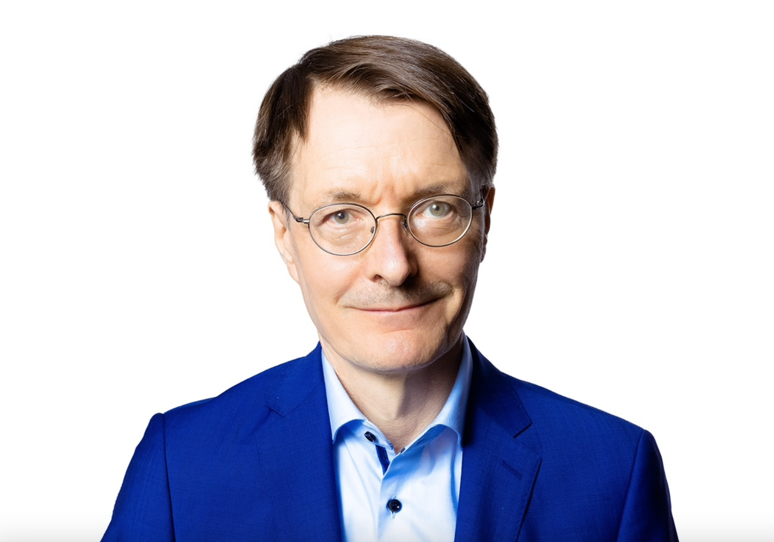 Ministrul Sănătății din Germania e acuzat de experți că bagă spaima în populație. El a declarat că urmează o