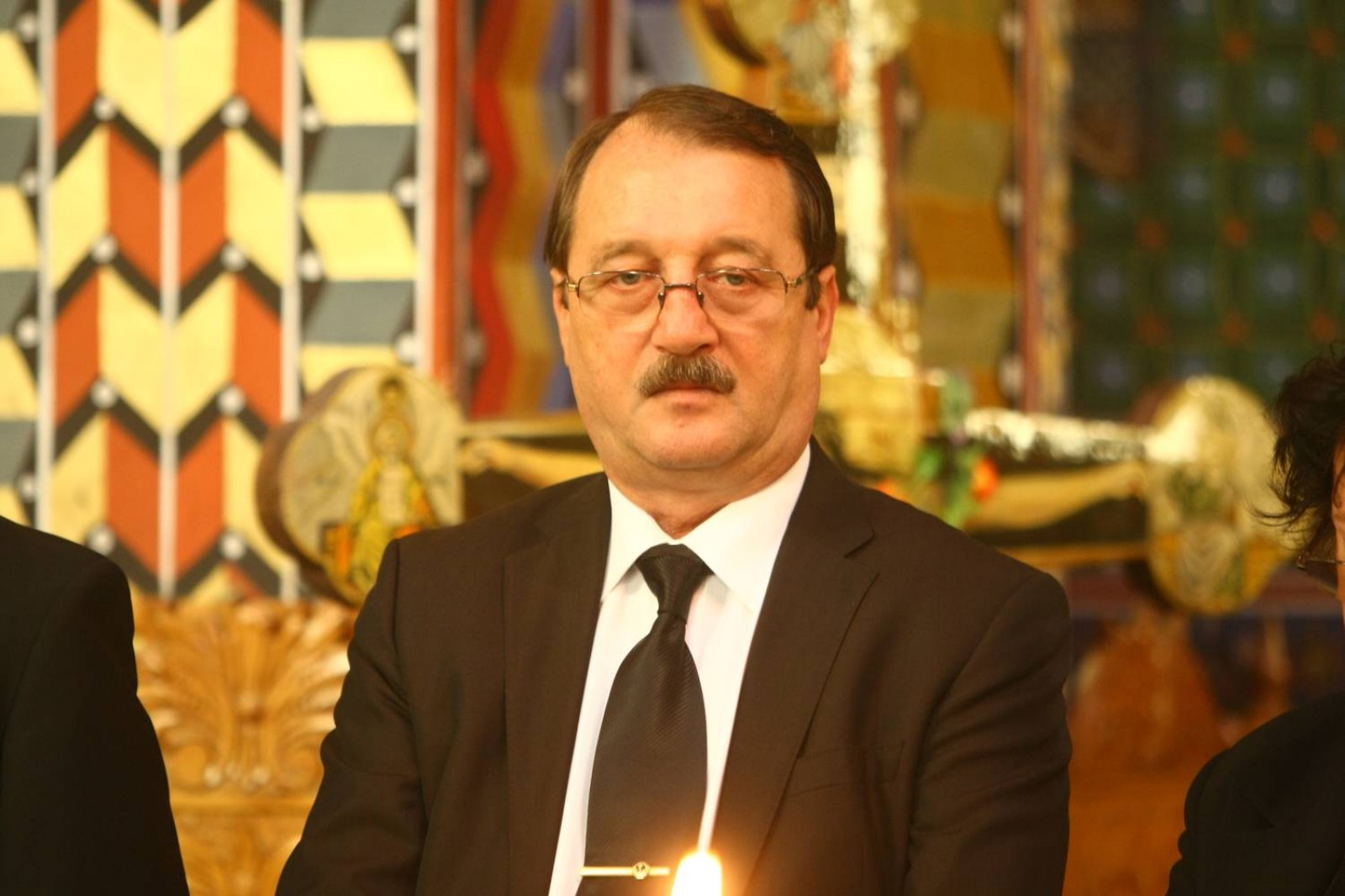 Mircea Băsescu a fost condamnat definitiv