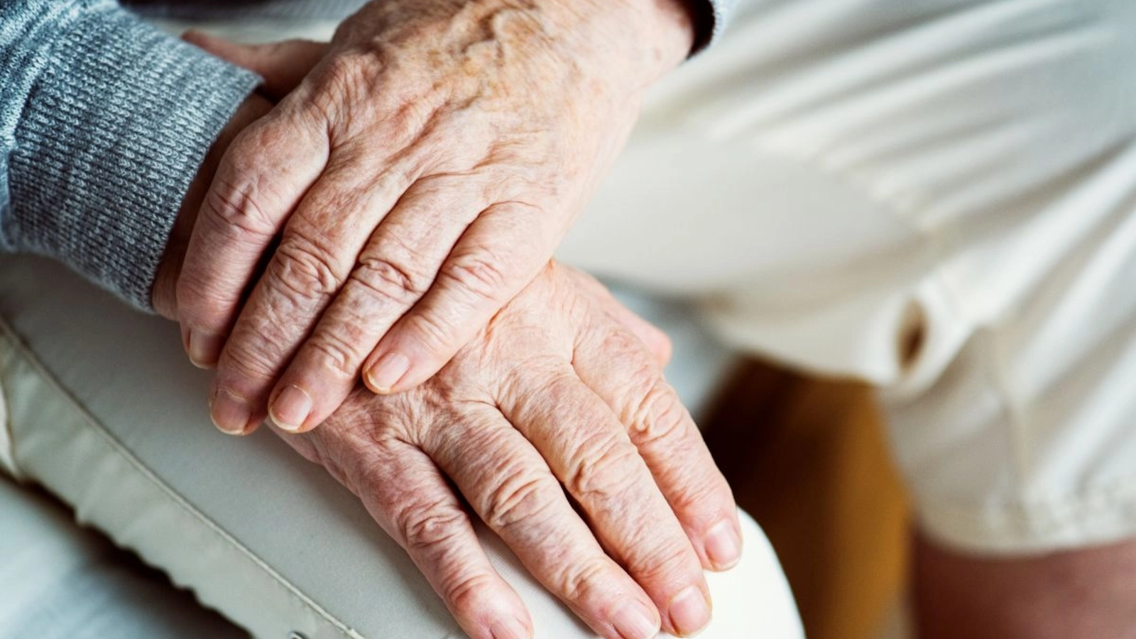 Modificare importantă: Pensii și concedii pentru cei care îngrijesc membri ai familiei
