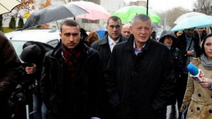 Moni, consilierul lui Oprescu a recunoscut faptele şi a făcut două denunţuri la DNA
