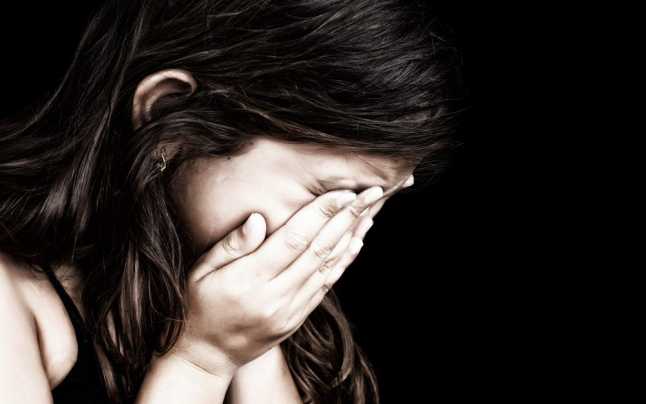 Monstruos! Un adolescent din Argeş şi-a violat de mai multe ori sora în vârstă de 11 ani