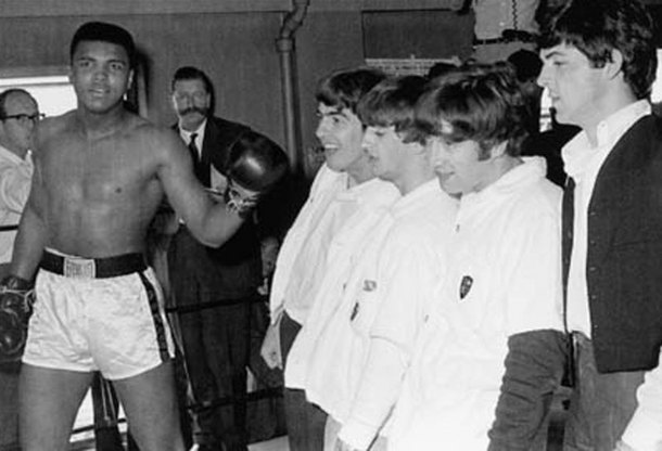 Muhammad Ali, nascut Cassius Clay, a încetat din viaţă la 74 de ani