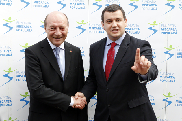 Mutare secreta în Parlament a Mişcării Populare după instalarea lui Băsescu ca şef de partid