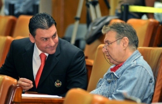 Nicolae Păun, Mădălin Voicu şi Gelu Diaconu, trimiți în judecată