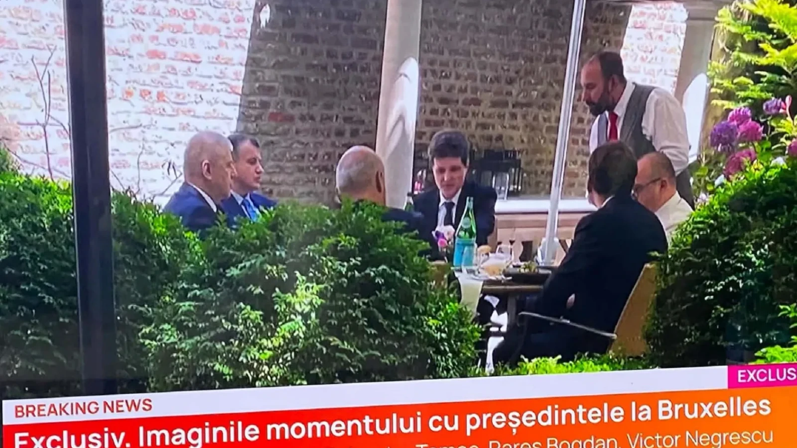 Nicușor Dan, la masă cu Rareș Bogdan, Lucian Pahonțu, Eugen Tomac și Victor Negrescu!