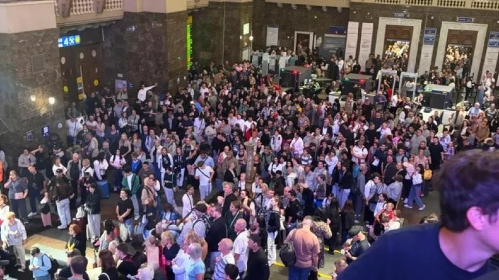Noapte de foc la Kiev: Rușii au atacat extrem de puternic capitala Ucrainei. Oamenii s-au refugiat la metrou