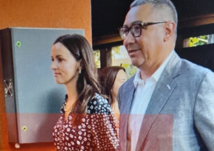 Noua iubită a lui Victor Ponta se mulțumește și cu 70% din ce poate să ofere fostul soț al Dacianei Sârbu. Atât s-a putut!