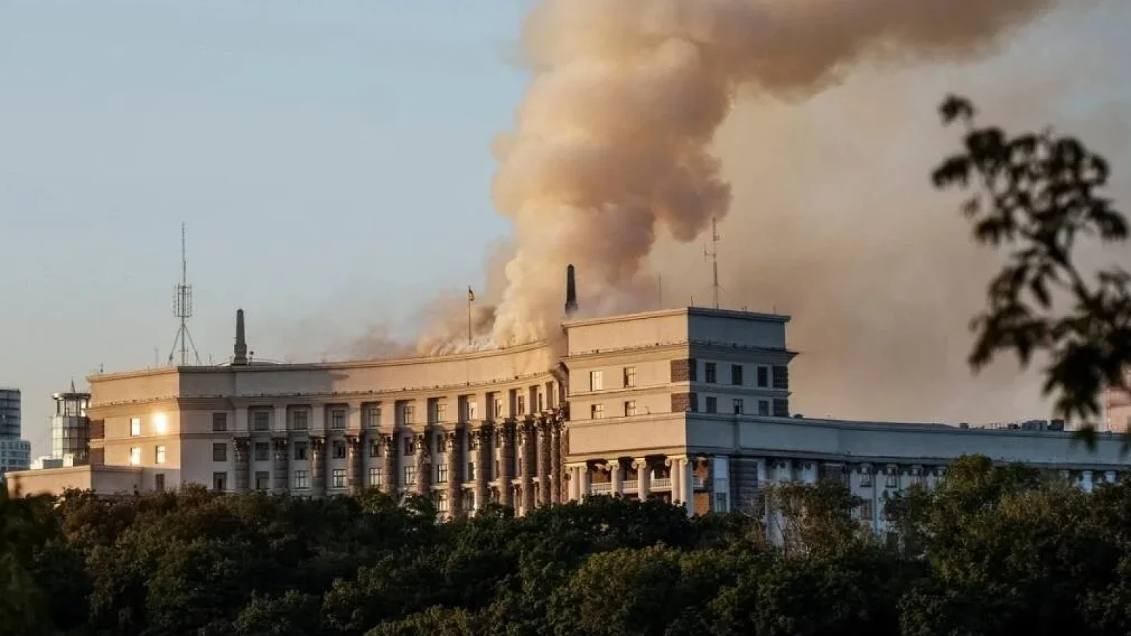 Noul bilanț după valul de lovituri cu sute de drone rusești în Kiev. Guvernul a luat foc. Ar fi cel mai mare atac cu drone de până acum