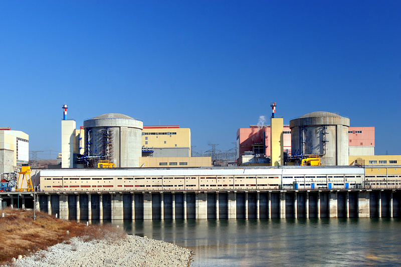Nuclearelectrica este pe cale să îi acorde directorului general un bonus de până la 216 salarii, de 350.000 de euro