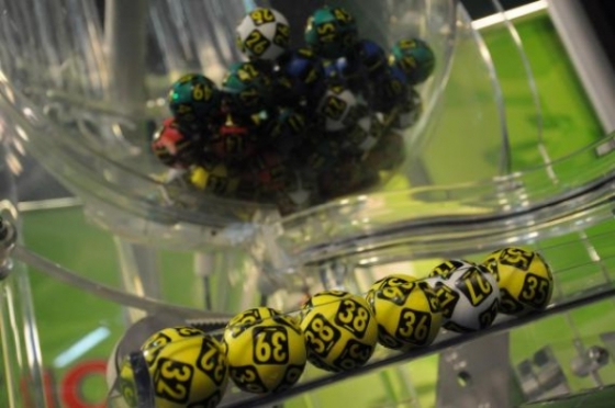 Numerele extrase la LOTO duminica 25 octombrie 2015