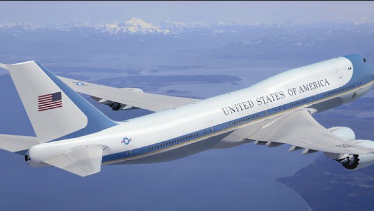 O femeie a pretins că are o bombă lângă Air Force One