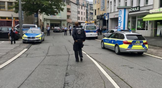 O persoană a fost înjunghiată mortal, iar o alta a fost rănită, în orașul Wuppertal-Elberfeld (Germania)
