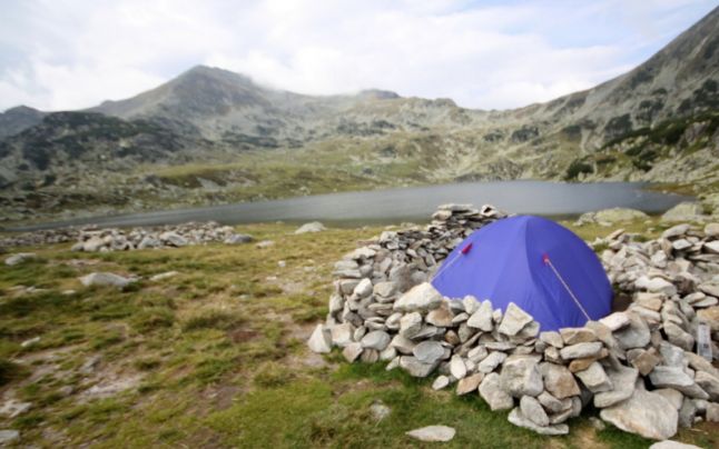 O tânără a fost lovită de trăsnet pe Lacul Bucura din Masivul Retezat