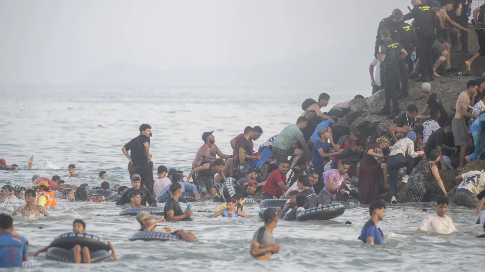 O teorie explozivă vine din Spania: Mosadul israelian e în spatele valului de migrație din Ceuta
