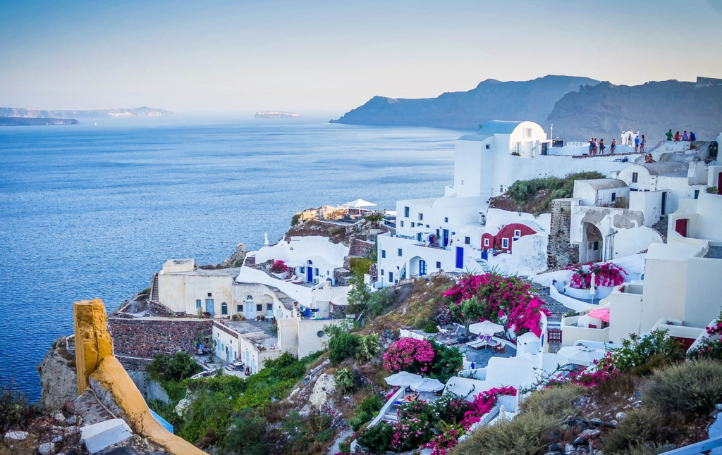 Ofertă inedită în Santorini: Cazare gratuită în schimbul a 24 de ore de muncă pe săptămână. Care sunt condițiile
