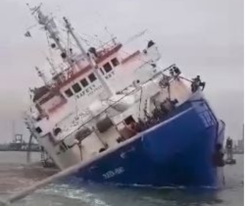 Oile moarte in accidentul naval din portul Midia nu au fost recuperate nici pana acum. Sezonul estival este in pericol