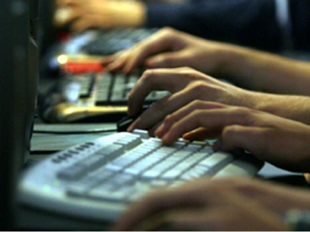 Olimpicii români au obţinut patru medalii la Olimpiada de Informatică a Europei Centrale