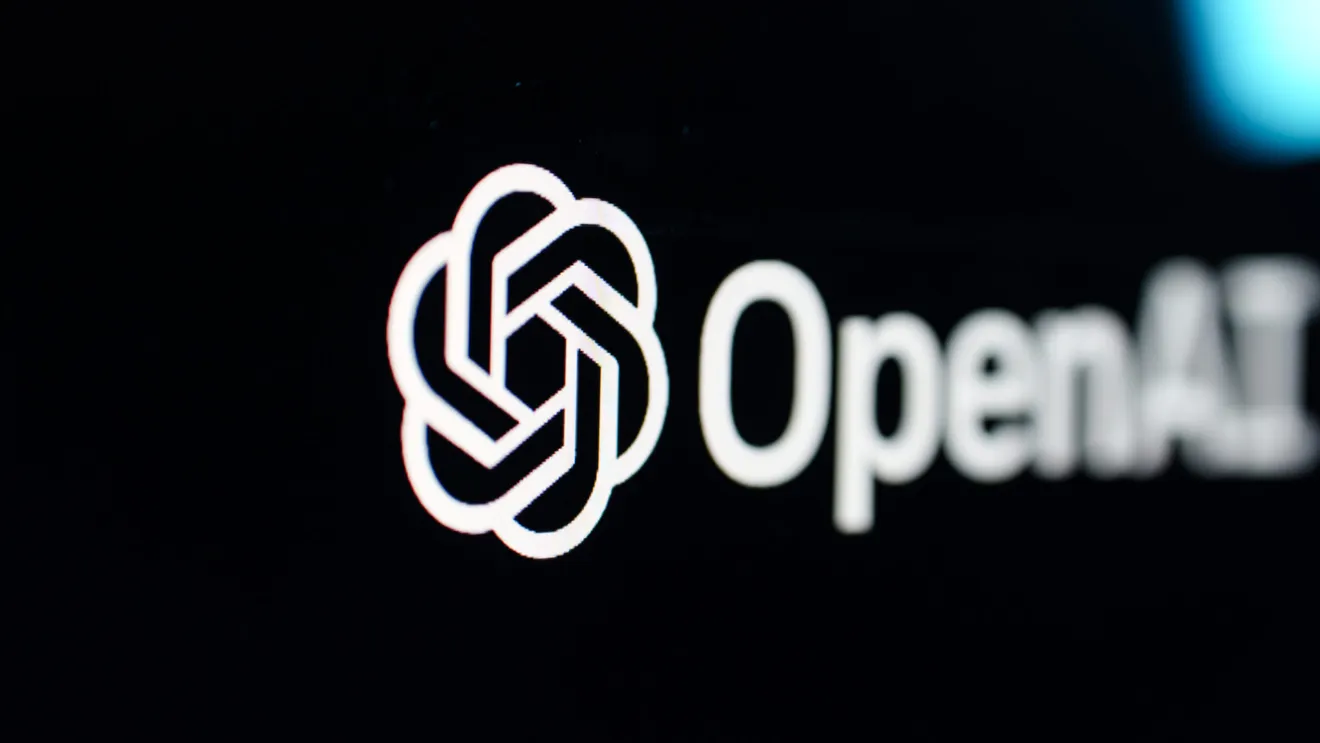 OpenAI suspendă activitățile de antrenare ale modelelor AI după ce acestea au accesat ilegal sisteme informatice ale guvernului SUA

