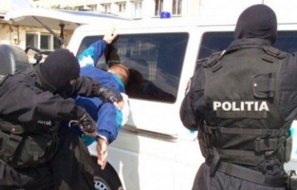 Operațiune comuna a autorităților româno-franceze: 15 români incatusati