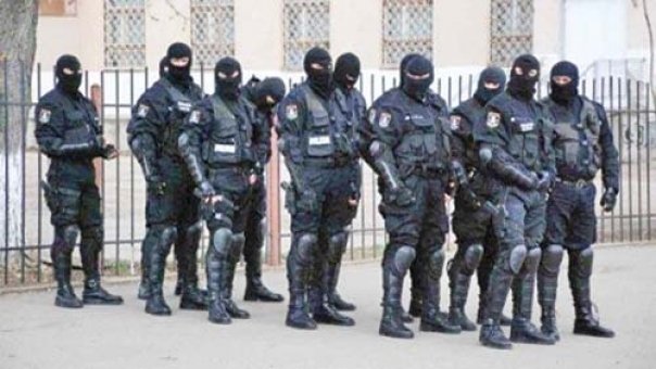 Operatiune fara precedent! Europol, impreuna cu DIICOT au destructurat cea mai mare retea de trafic de persoane