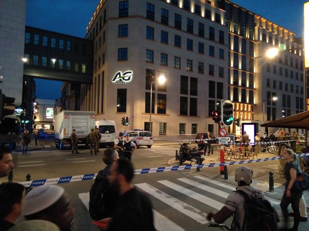 Organizaţia teroristă Stat Islamic a revendicat atacul care a vizat doi militari în Bruxelles