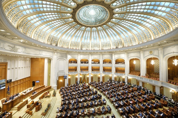OUG 114 ar putea fi adoptată tacit, luni, de Senat, fără raport de la Comisia pentru buget