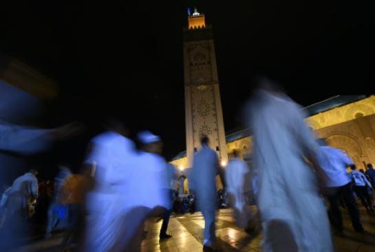 Panică într-o moschee, din cauza unui şoarece. Zeci de persoane rănite în busculada din Maroc