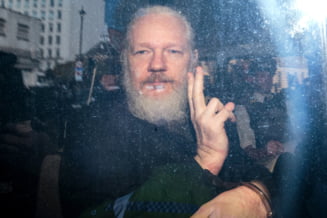 Partenera de viată a lui Julian Assange i-a cerut lui Donald Trump o gratiere de ultim moment!